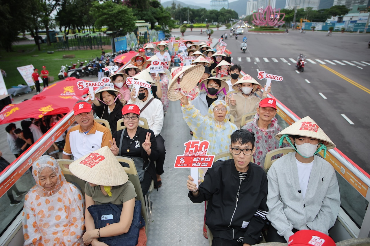 Người dân thành phố Quy Nhơn tham gia “Hành Trình Di Sản”, cùng đề cao tinh thần đoàn kết và chia sẻ